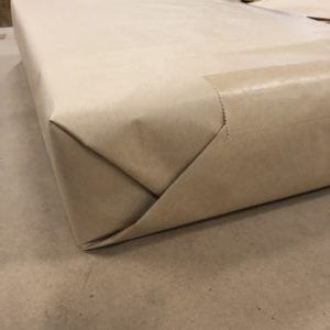 グリーンパーチ紙はクラフト紙に厳重に包みます！