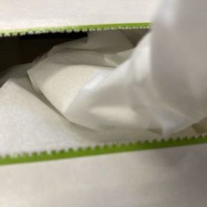 ティッシュのギザギザ部分です