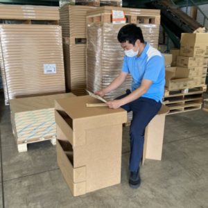 ダンボール机