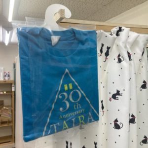 アパレル紙ハンガー